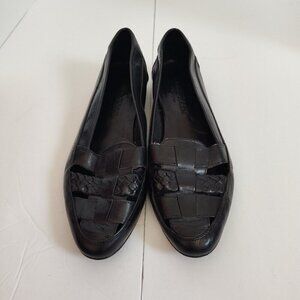 Ladies SZ 6-1/2 B Cole Haan Black Leather Flats